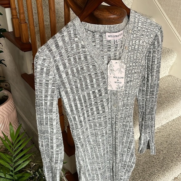 NWT Willow & Wind Gray Ribbed Dress - Picture 4 of 9